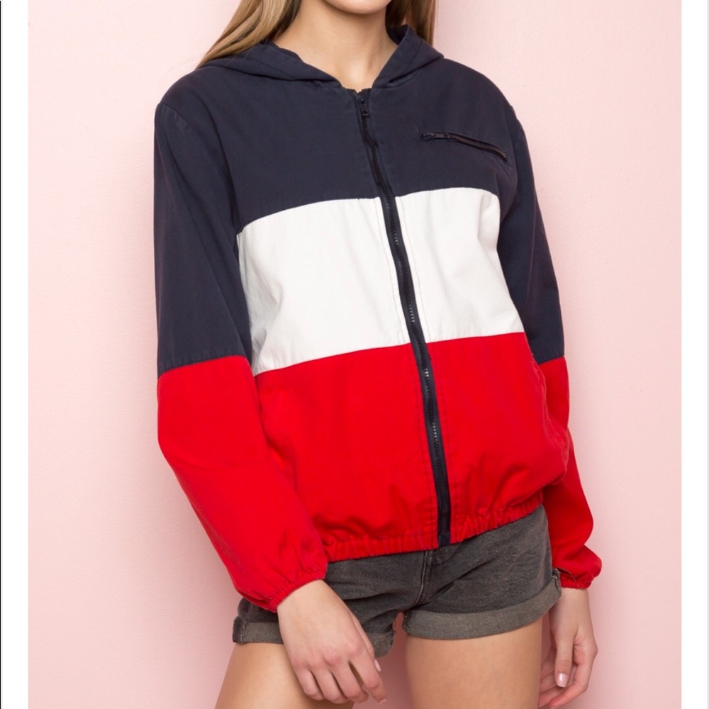 Double layered zip-up jacket